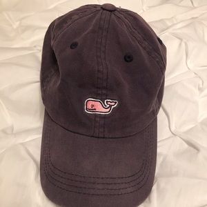 Navy blue Vineyard Vines hat